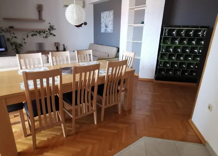 Three Bedroom With Terrace And Sea View Dugi Rat